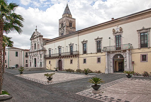 Town square Melfi crop_MG_7802
