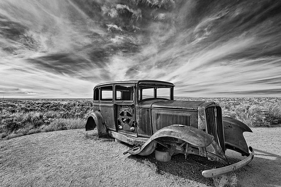 Old car B&W_DSC1776