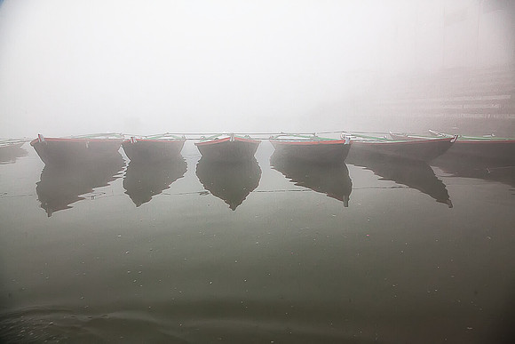 row of boats in fog_MG_9059