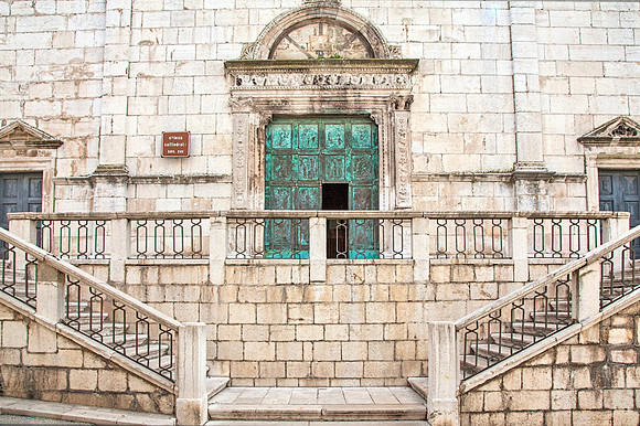 Catherdral steps_MG_7724